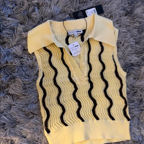 Fashion Nova Yellow and Black Knit Set - Picture 3 of 4